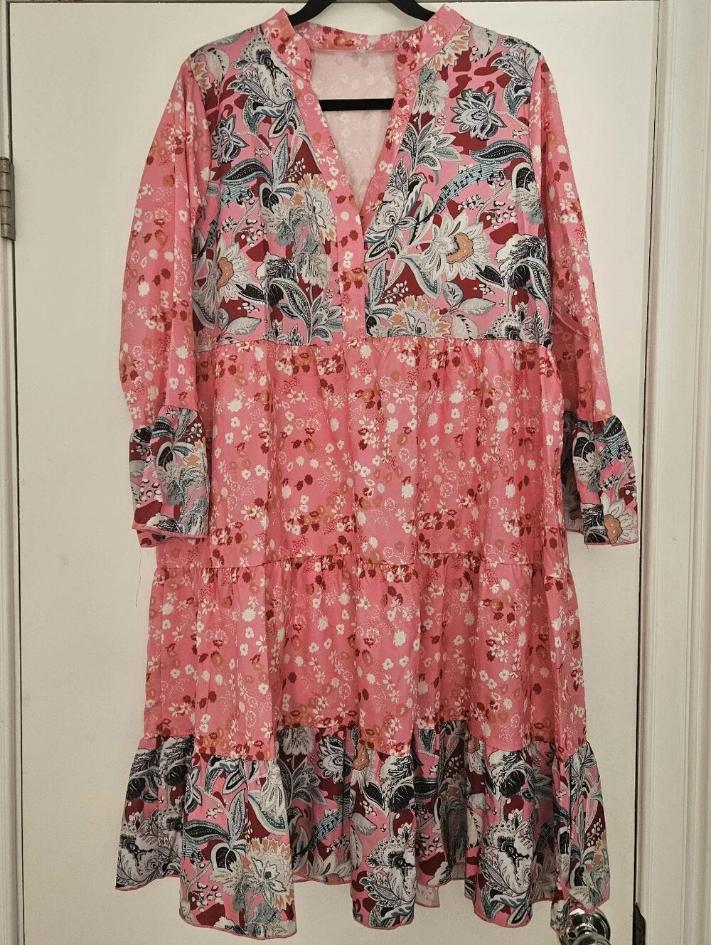Womens Super Cute & Comfy! Tiered V-Neck Women's Dress Great Beach Lounge Wear - Picture 1 of 3